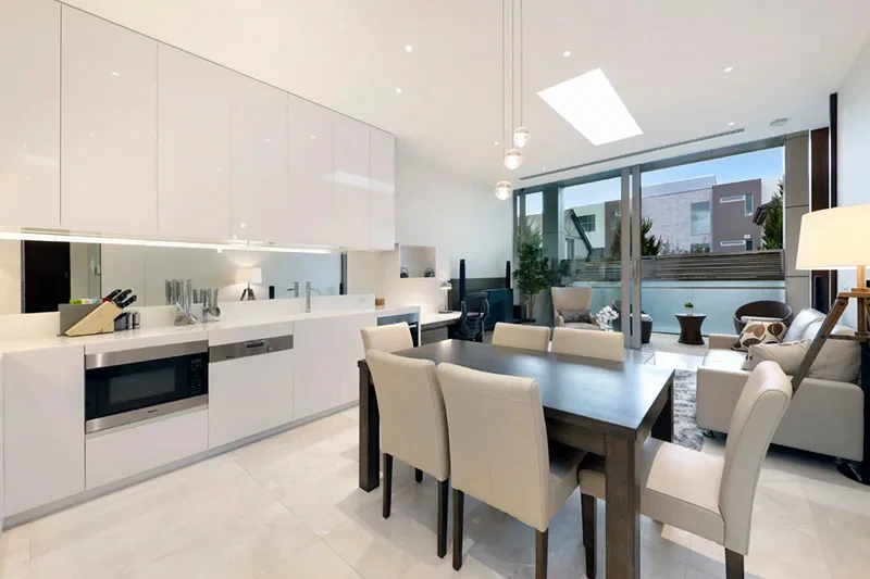 Kitchen and dining area in the Brighton penthouse