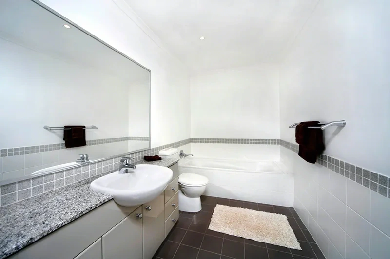 Luxurious bathroom in the Executive Residence
